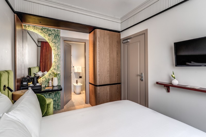 Bright economy room in a boutique hotel in the center of Rome with double bed and natural light – Hotel Santa Maria Maggiore, BZAR hotels in Rome